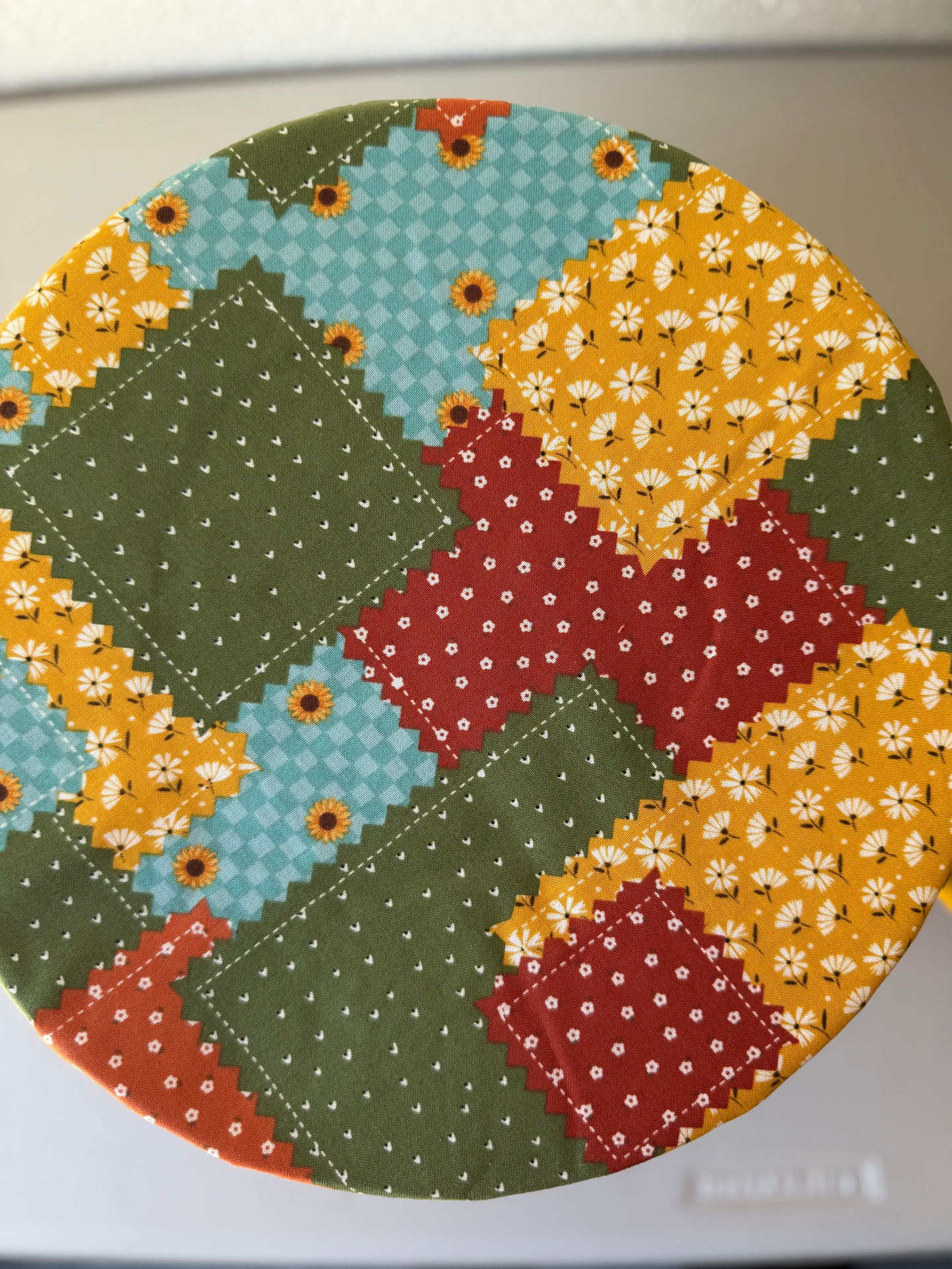 Reversible Cotton Bowl Cover – Autumn Patchwork
