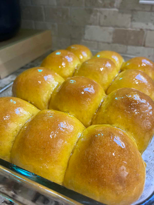 Pumpkin Dinner Rolls