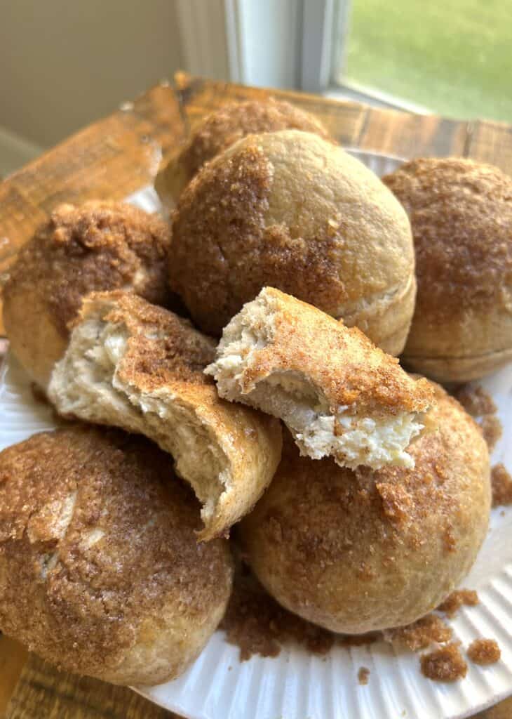 Cinnamon Crunch Bagel Bombs