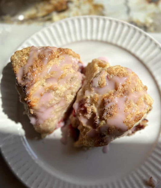 🍓Strawberry Sourdough Scones