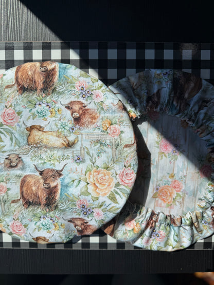 Reversible Cotton Bowl Cover -Hyland Cows & Roses