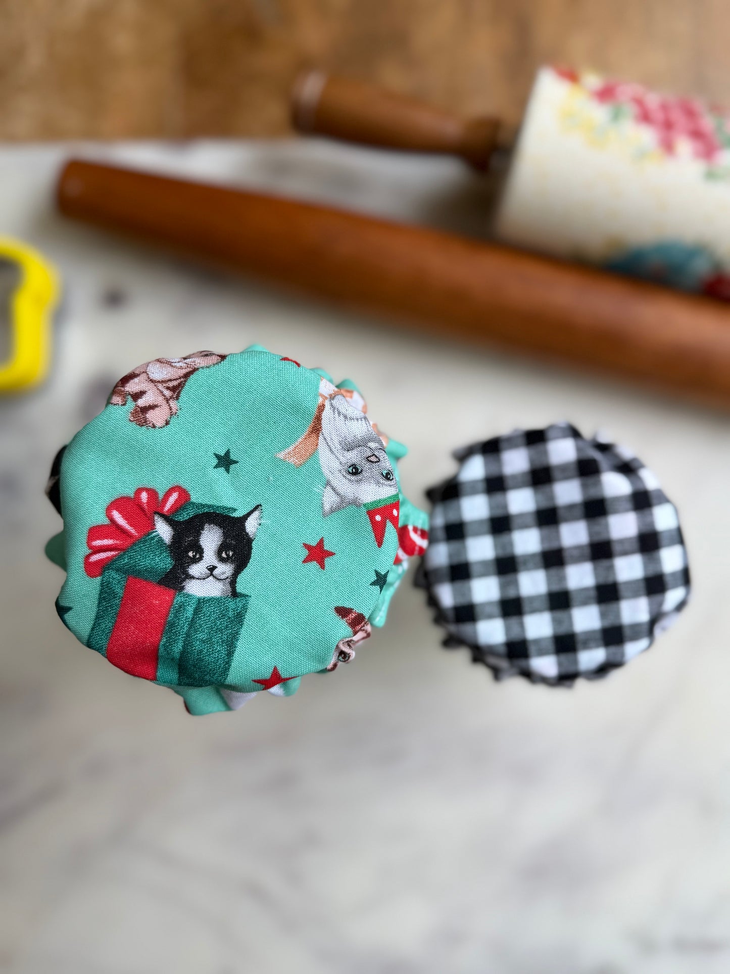 Holiday Jar Cover — Meowy Christmas