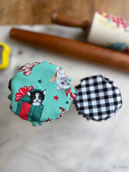 Holiday Jar Cover — Meowy Christmas